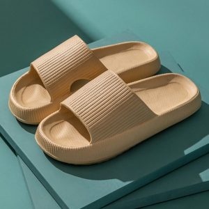 6a4d7e66cab25a869f6f7101ee7e3720ce16ac20098da91db1f9a59d6accfcc7.jpg Summer Beach Thick Bottom Non-slip Plastic Slippers Khaki Casual Slip-on Slippers For Women, Khaki Women's Plastic Slippers