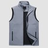 79afe38250655452c05e9e6b5548d8daf073647ba920495019e4bf185fa685c7.jpg Men's Lightweight Vest Windproof Sleeveless Jacket Outdoor Hiking Camping Fishing Photography Gilet with Zip Pockets