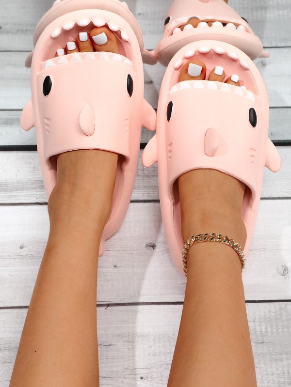 84c8635454a06611e8392c3d8e0eb3a5c2a4c69e724c9b73f190f7ae6f473980.jpg Shark Design Slides, Light Pink Preppy Style Collegiate Cartoon Slippers