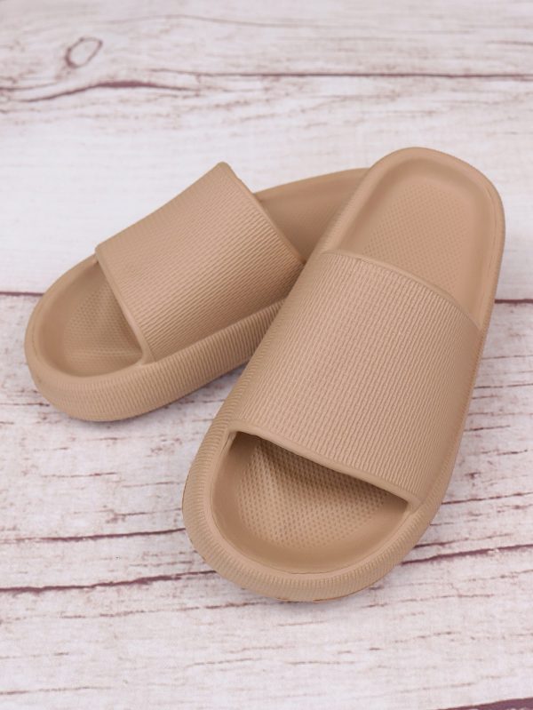 b85af6e81907f34446c539e762caa52a08e0b17992ebbb210efdaf235cf982bd.jpg Women Slides Minimalist Single Band Slides