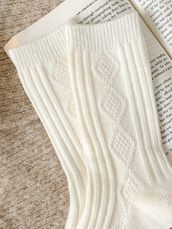 b988d2bb639f1d80d2c322add591219dc399738333c942f3c29beee64066c54f.jpg Wool-Mix Solid Crew Socks